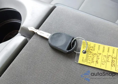 2005 Ford F-150 Stx/Xl/Xlt z USA, uszkodzony, nr VIN 1FTRX14W65FA57122